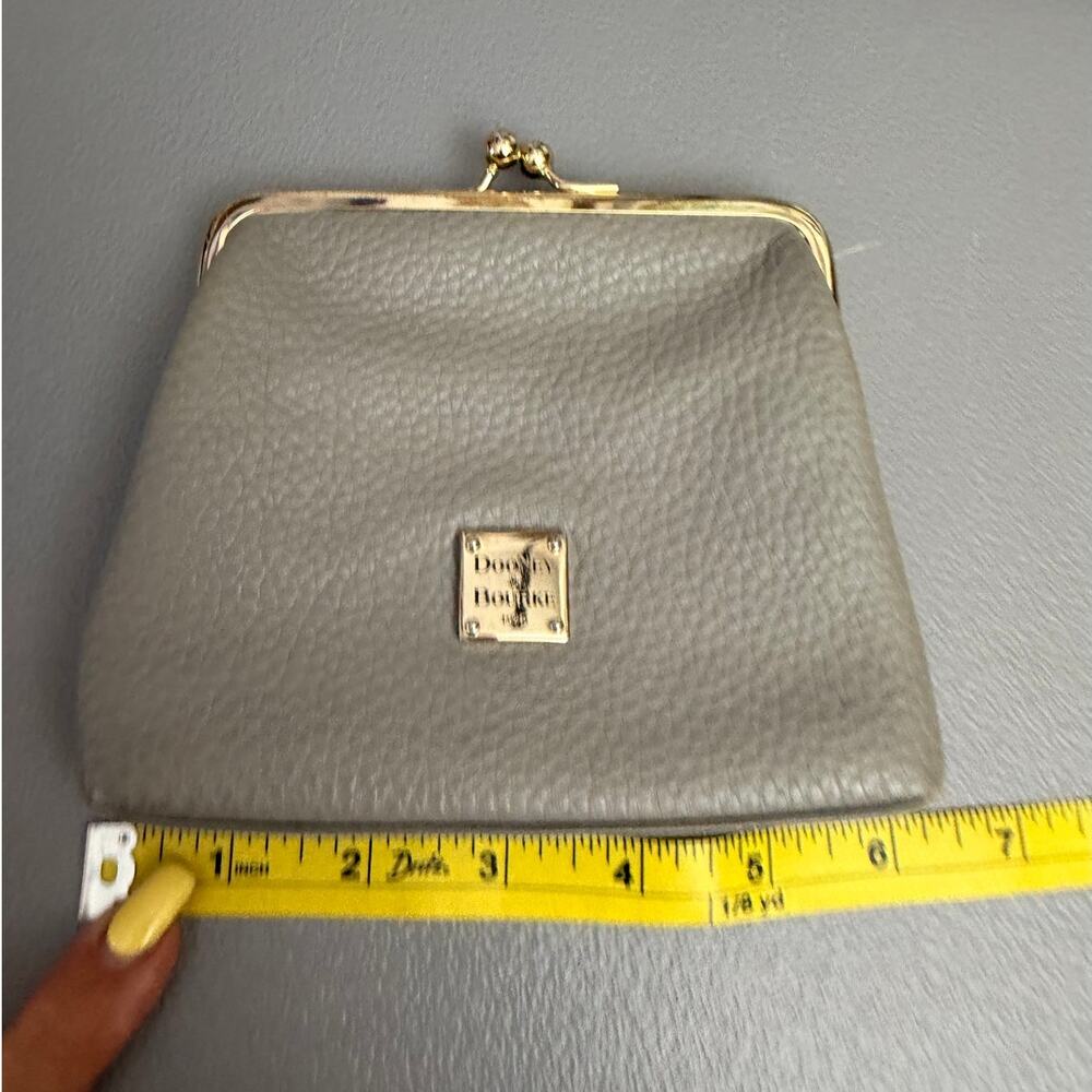 Dooney & Bourke Gray Pebbled Leather Kiss Lock Frame Wallet Coin Purse - Picture 2 of 10